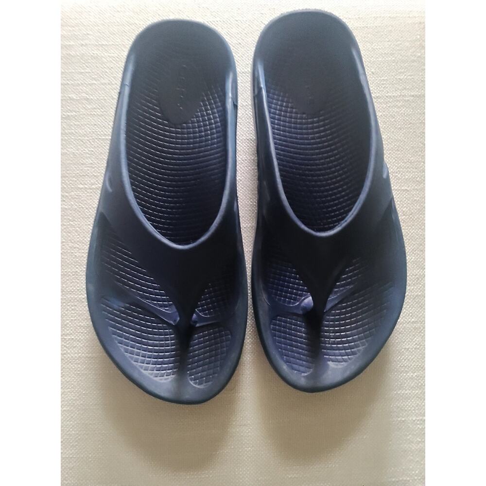 OOFOS OOriginal Recovery Flip Flops Navy Blue Sandals Men's 6 Women's 8